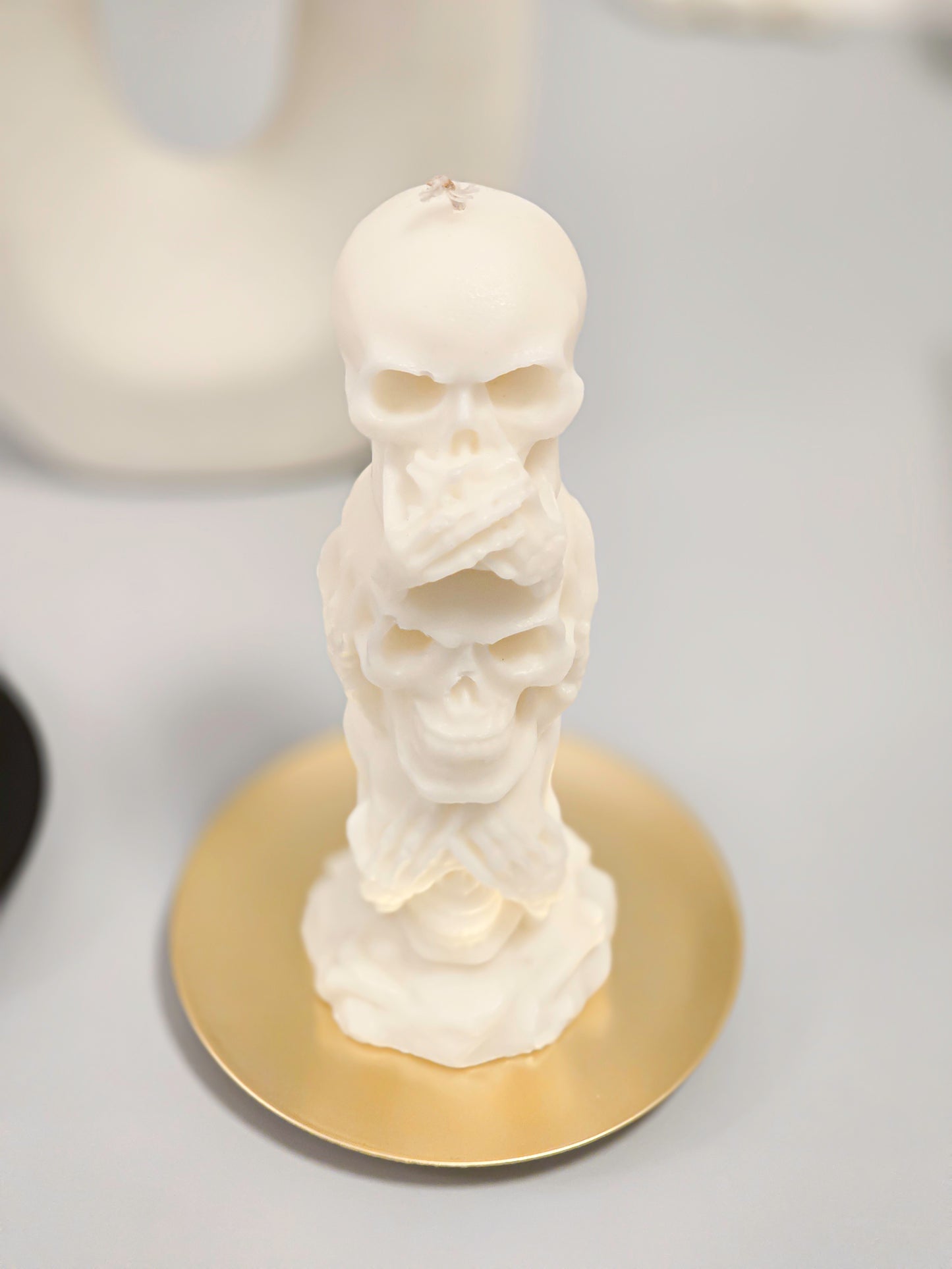 The three Wise Skulls